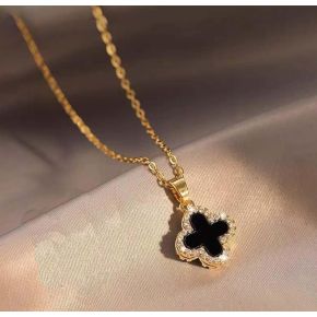 Lant Auriu cu Pandantiv Negru Model Floare