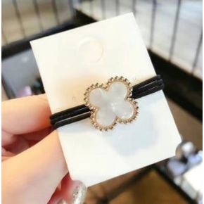 Elastic Negru  de Par cu Accesoriu Trifoi Nude