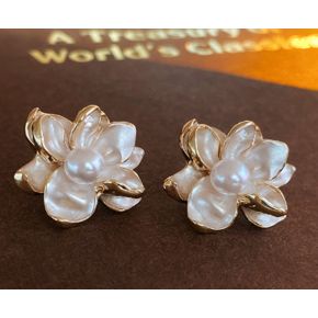 Cercei Aurii Eleganti Model Floare cu Perla