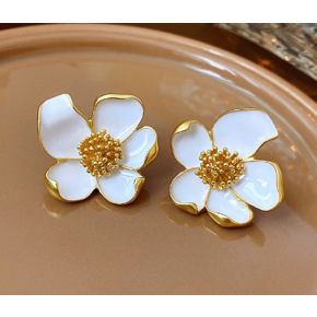 Cercei Aurii Model Floare Alba